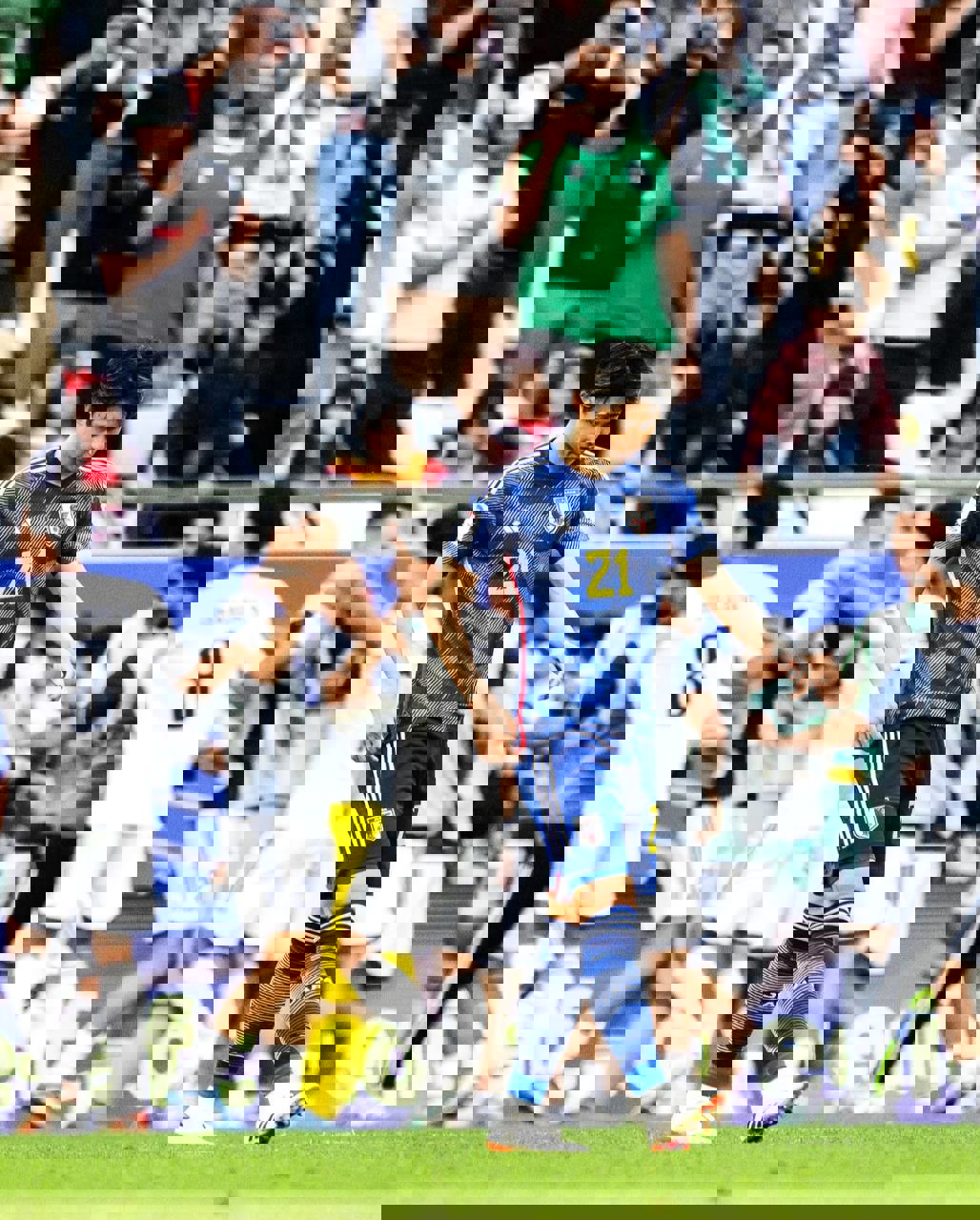 1980498