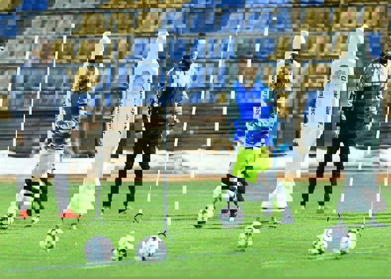 1980400