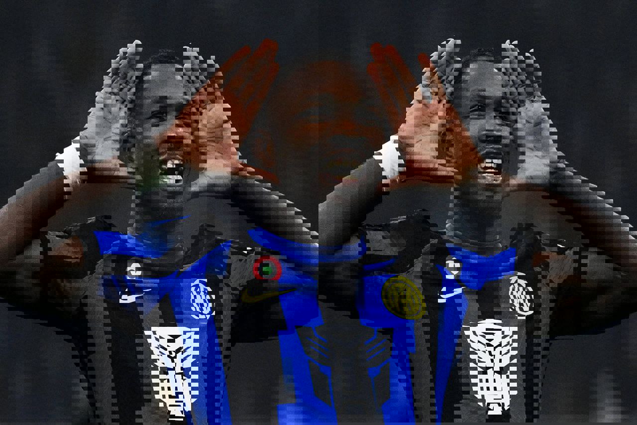 1980777