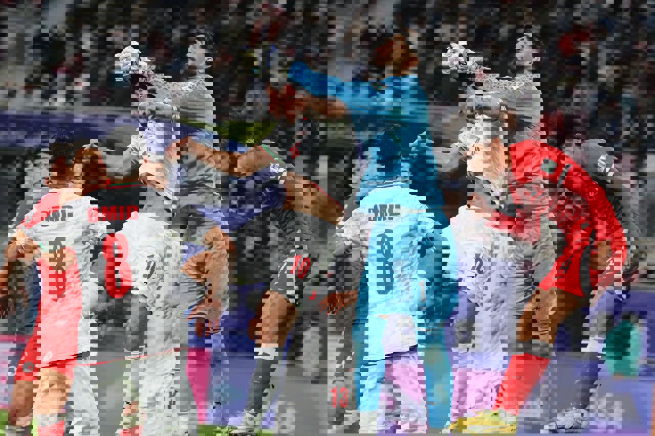 1980729