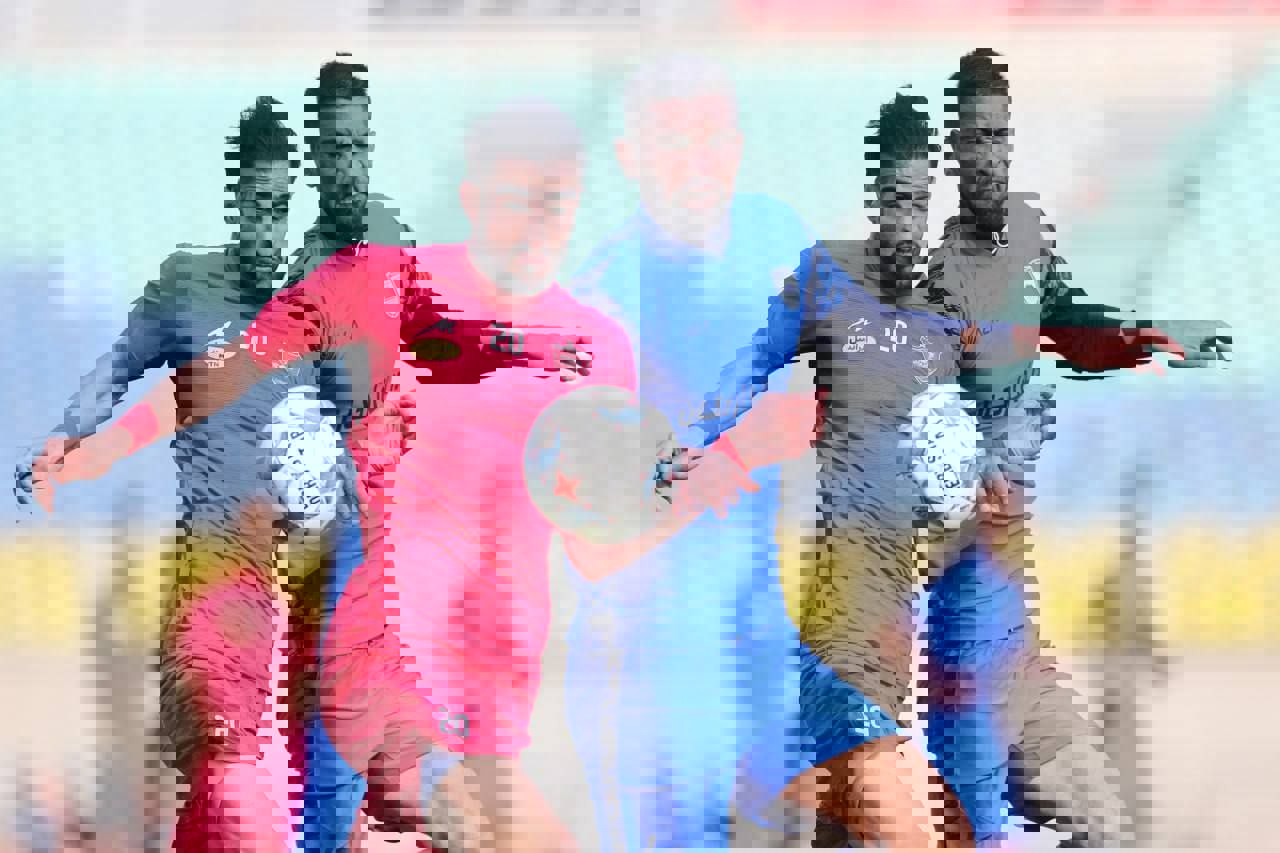 1980863