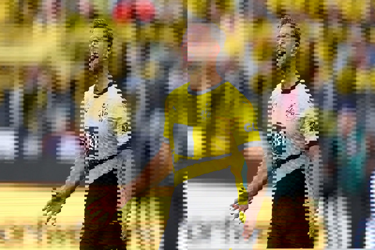1981096