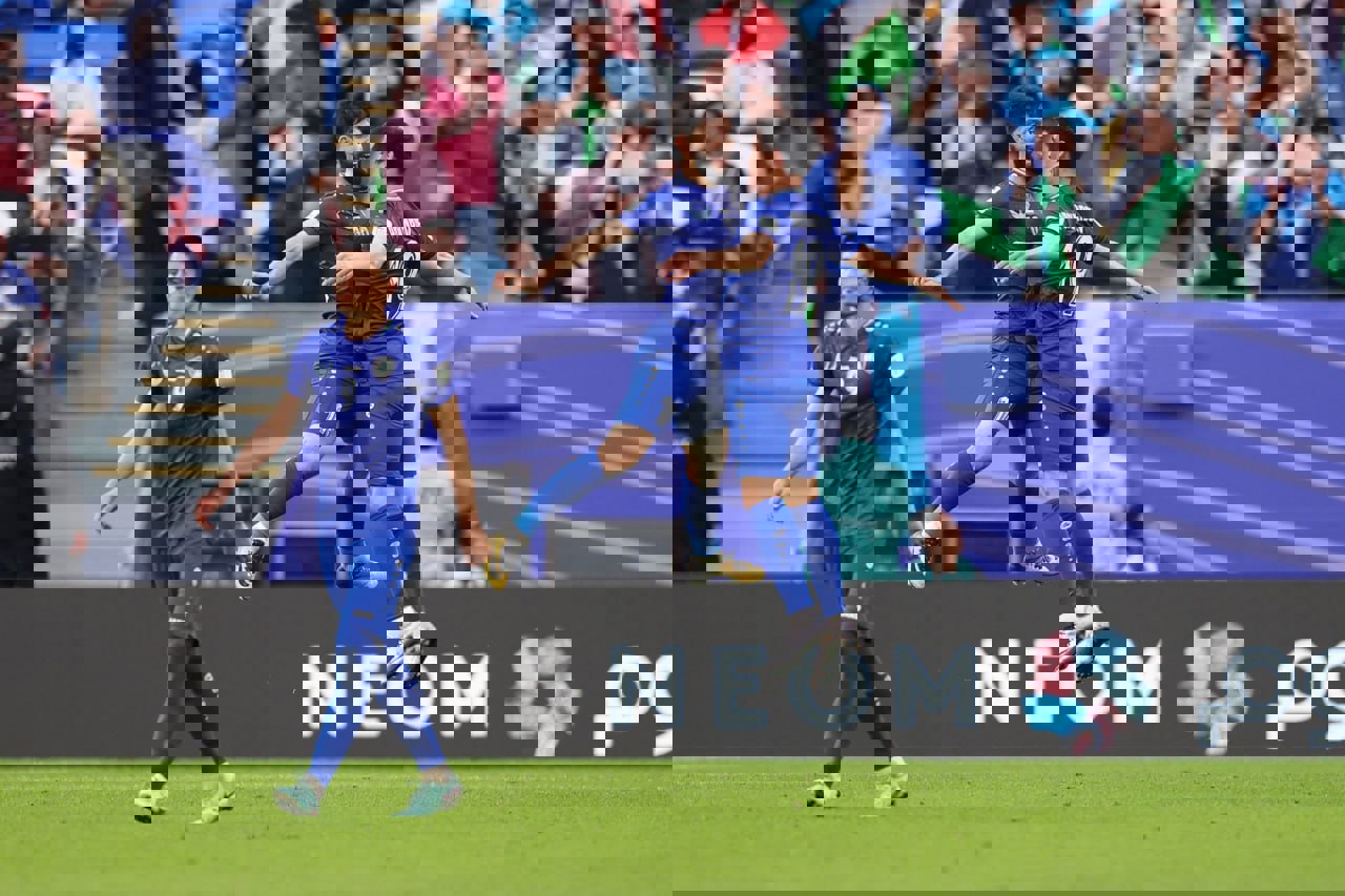1982226