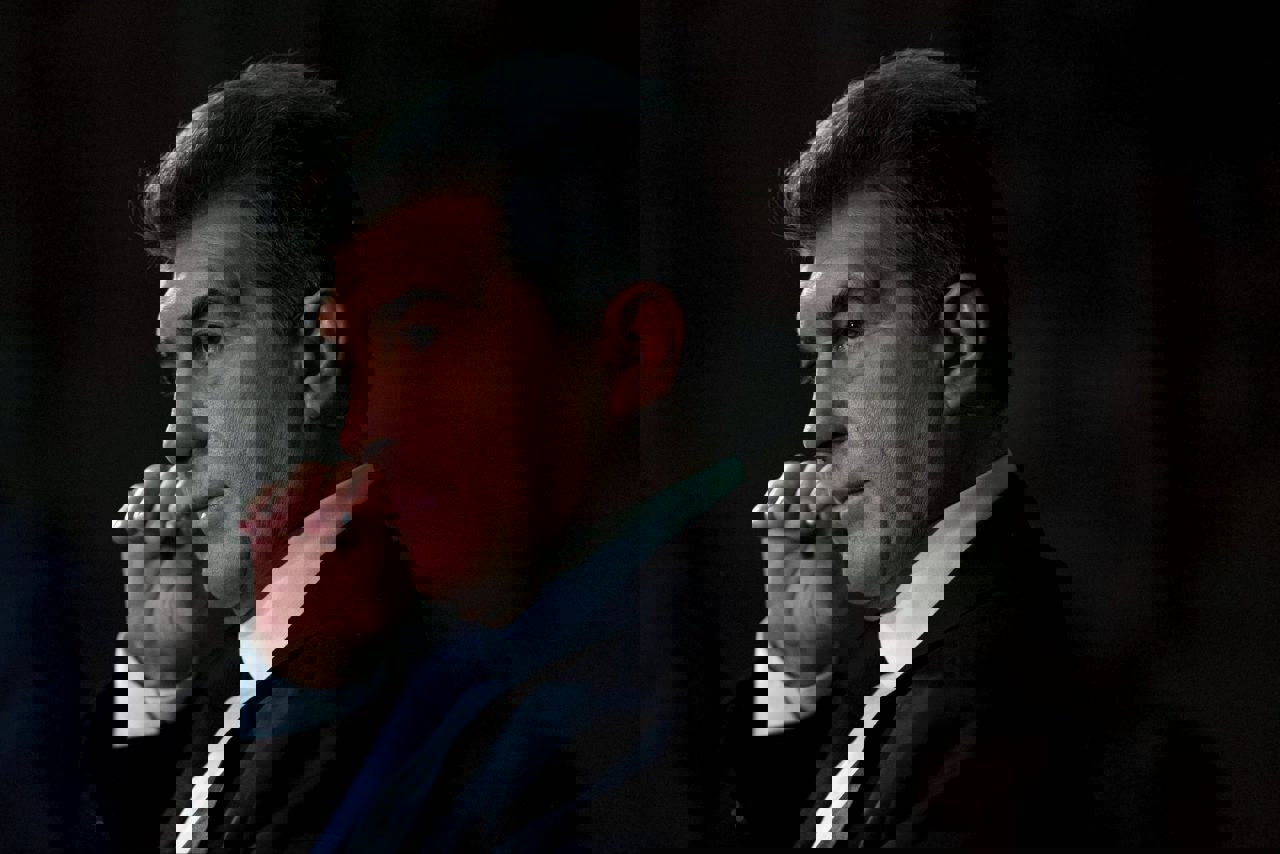 1982702