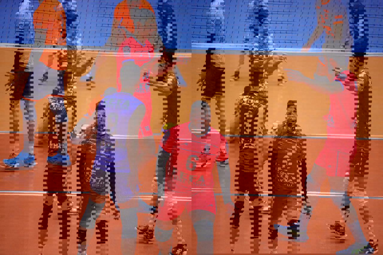 1983196