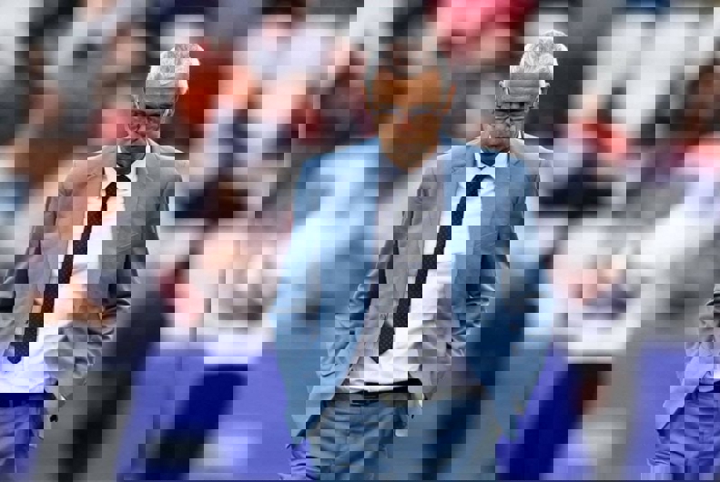 1983684