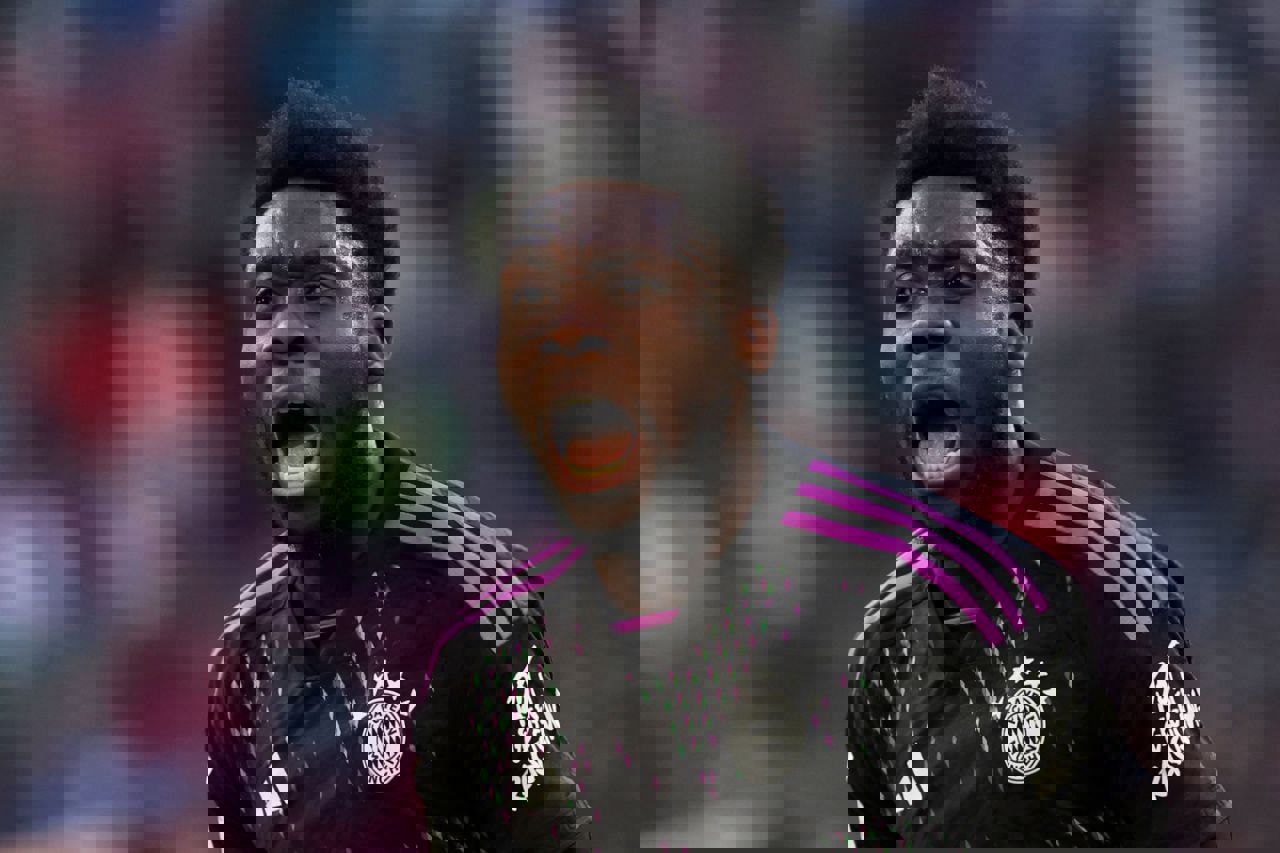 1983689