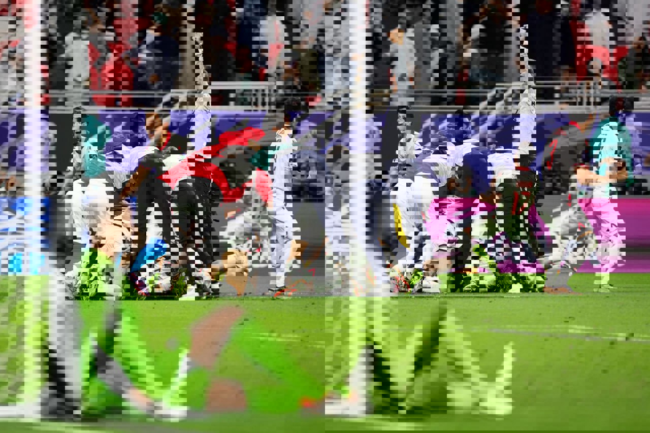 1984204