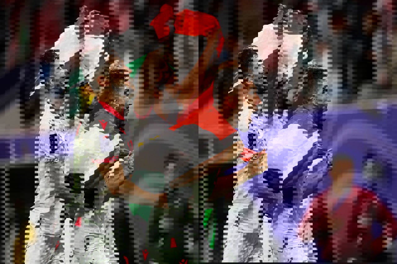 1984223