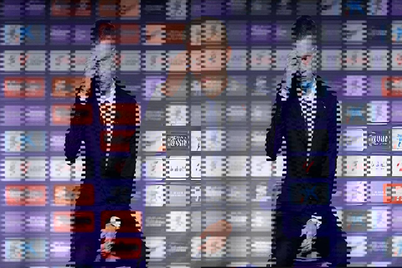 1984560