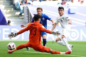 ازبکستان 2-1 تایلند: تیم سرسخت به یک چهارم رسید
