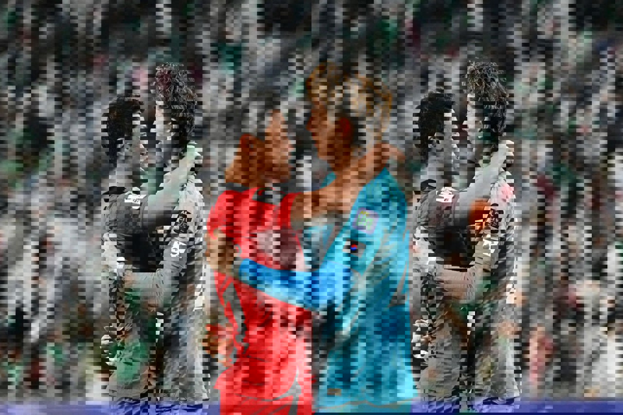 1985064