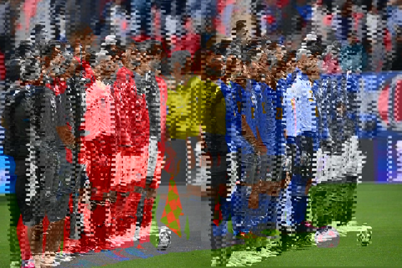 1985302