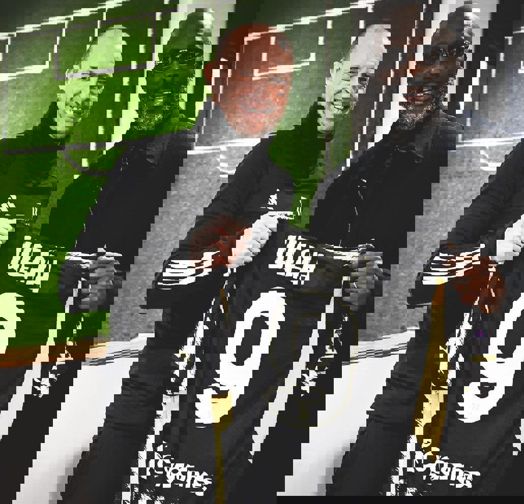 1985554