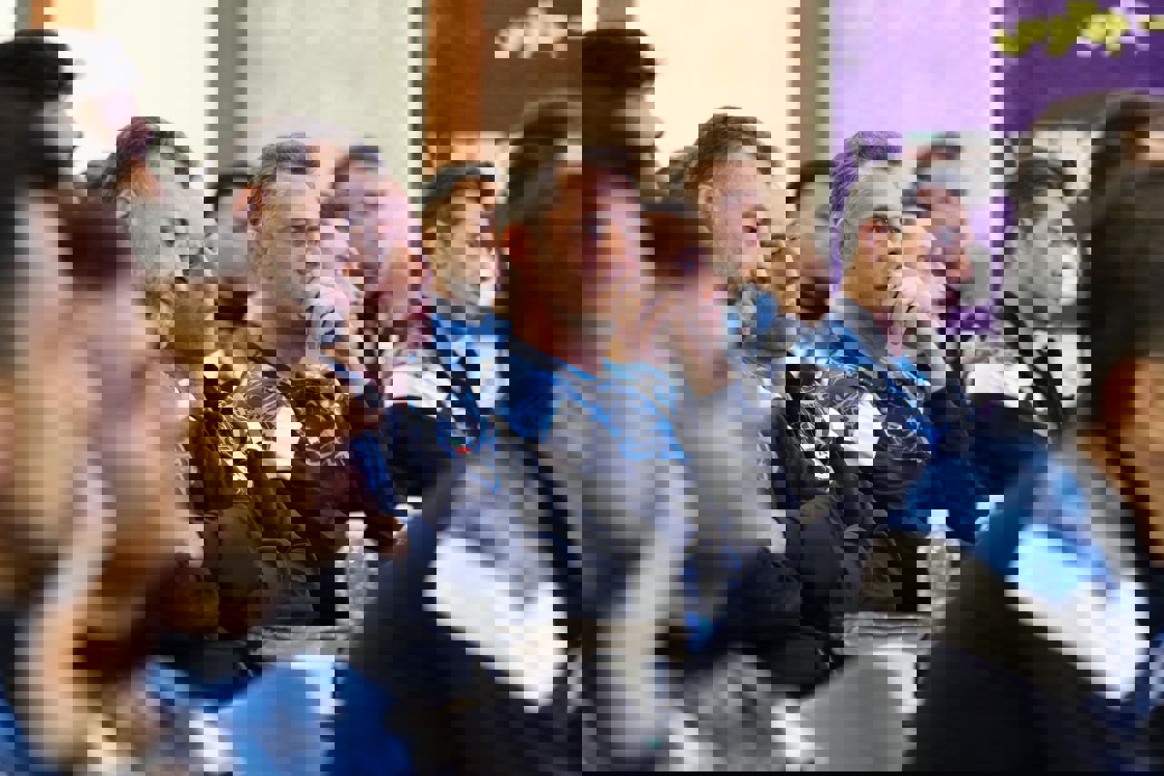 1985732
