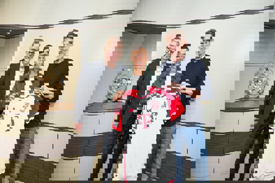 1985782