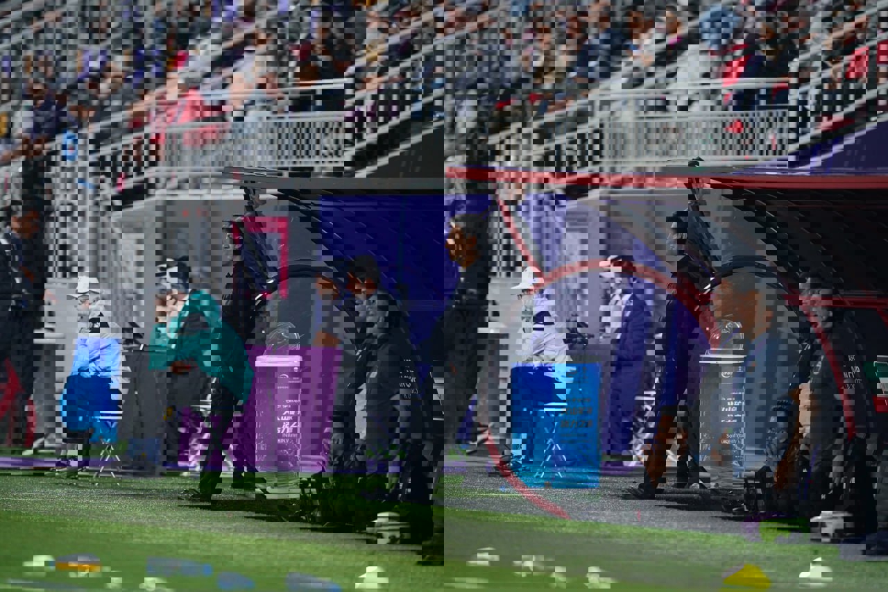 1986002