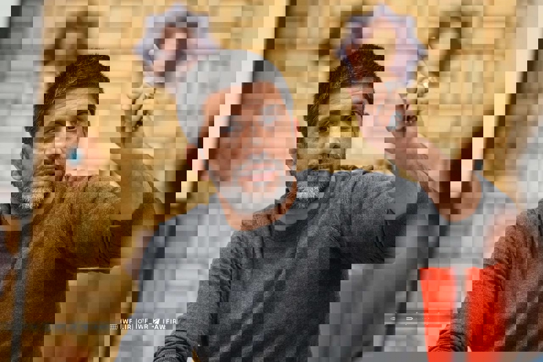 1986077