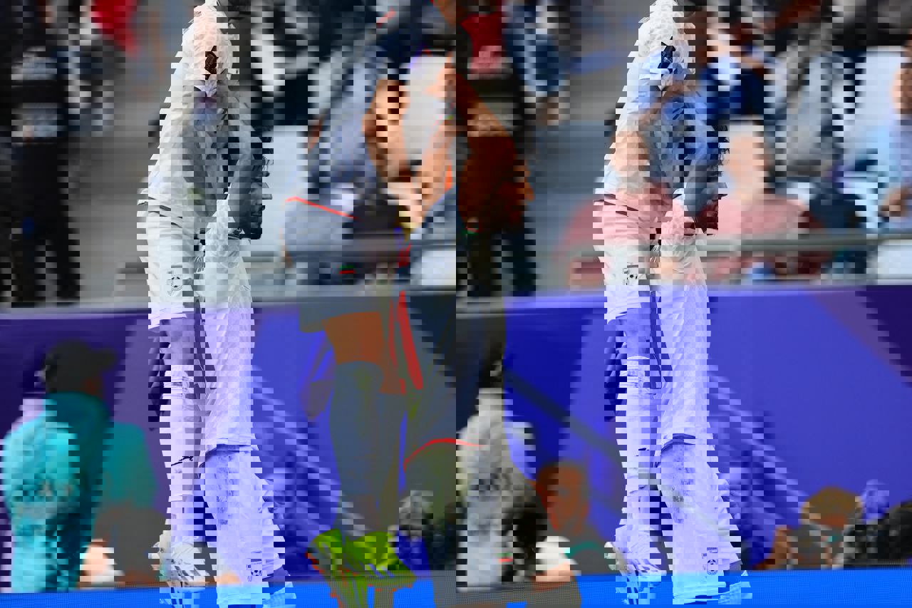 1986571