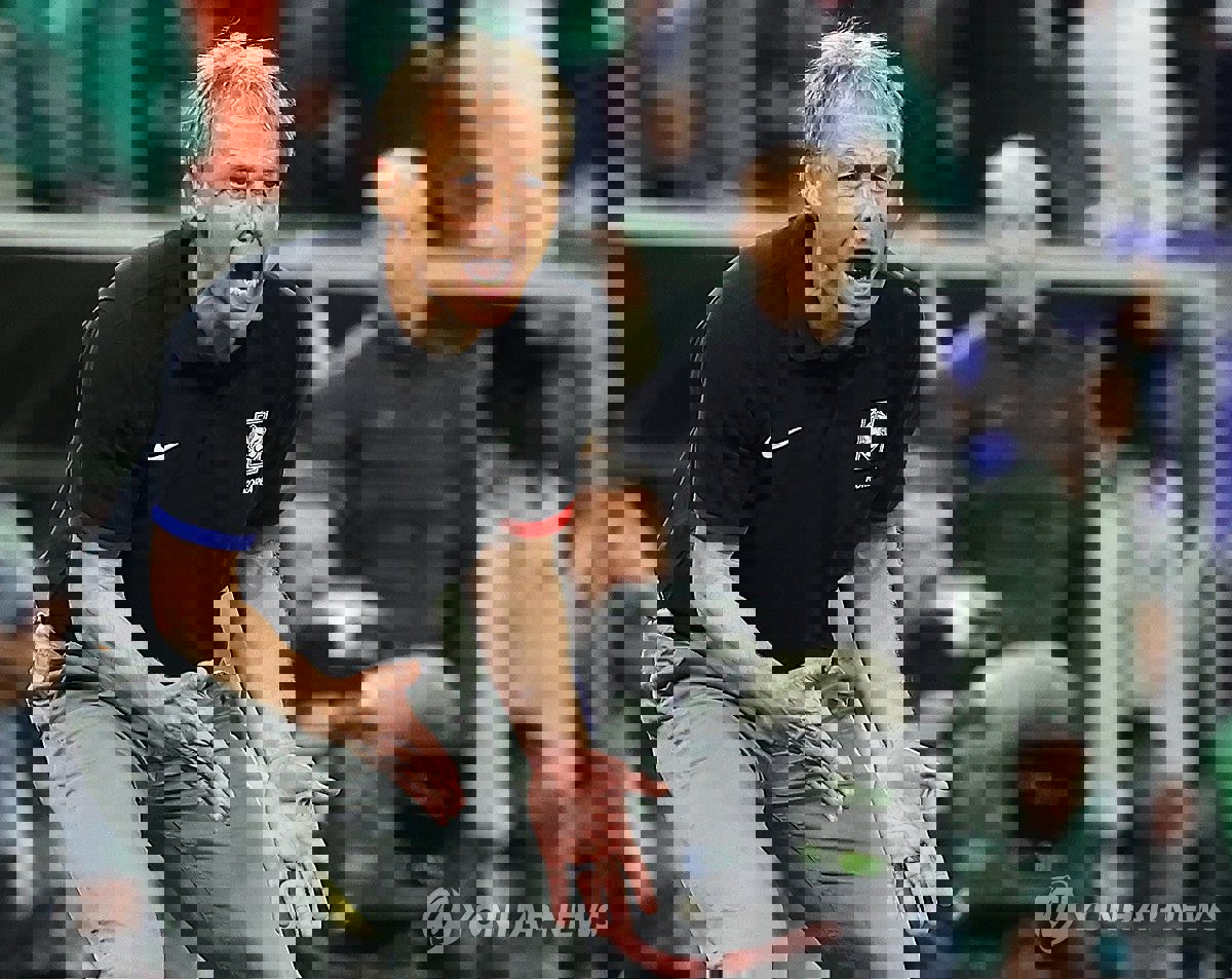 1986597