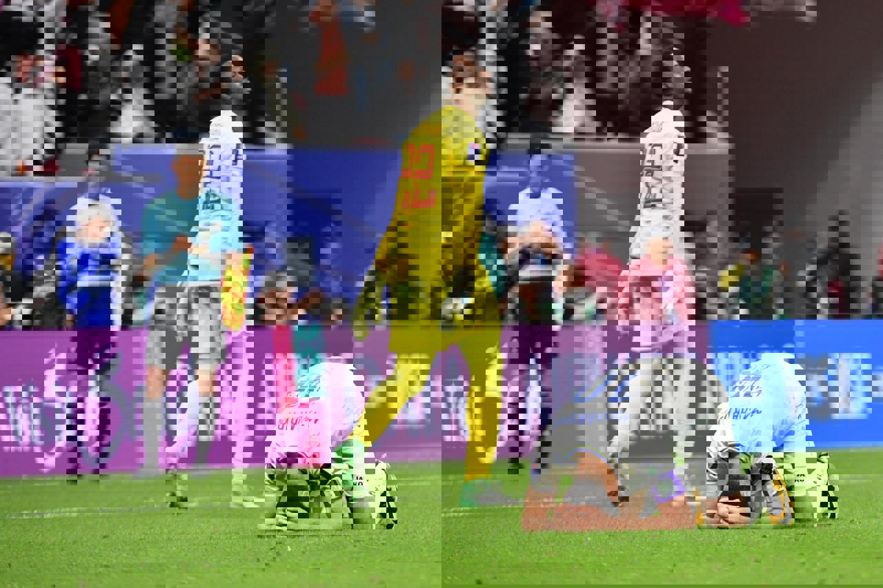 1986904
