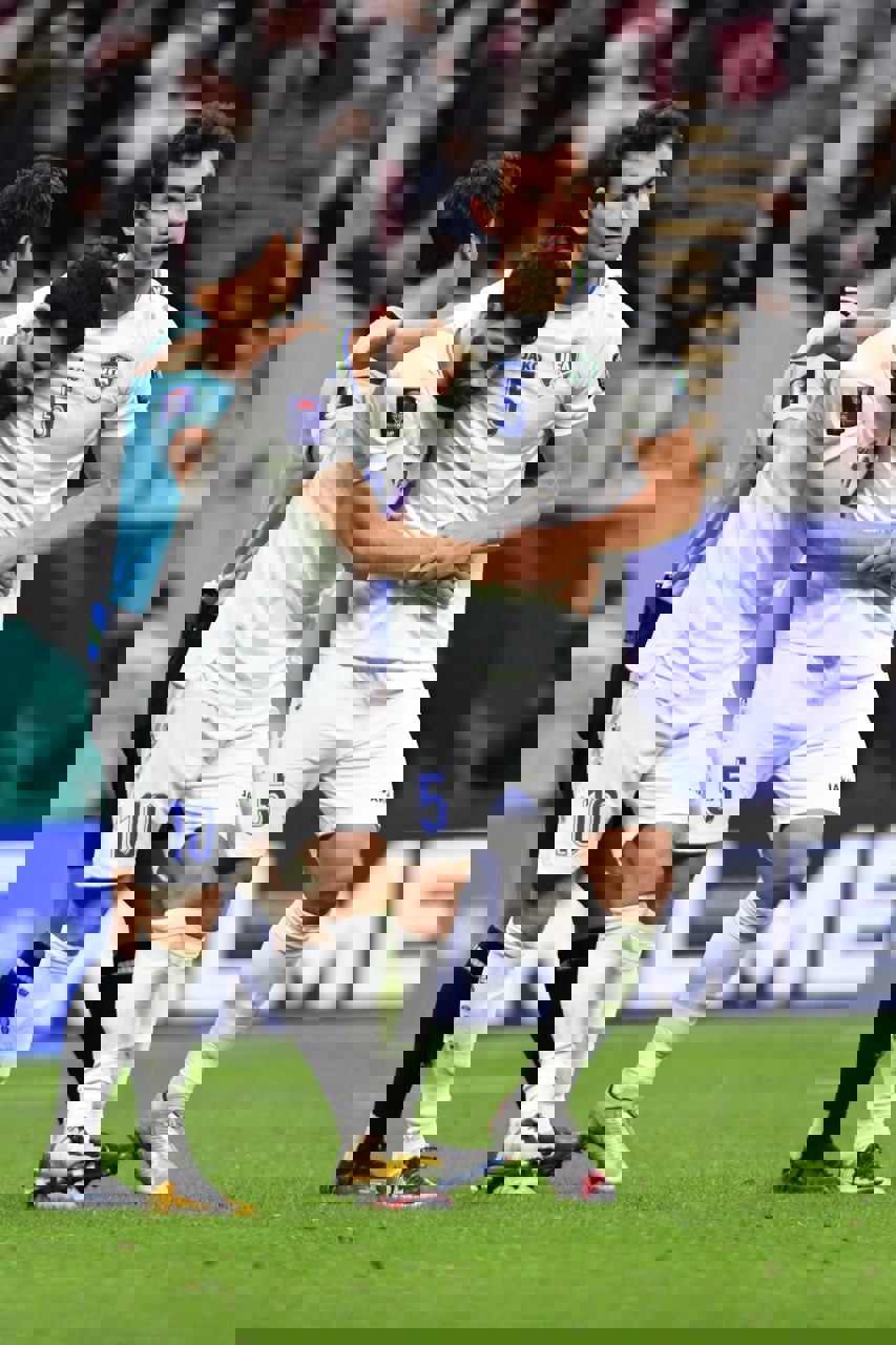 1986905