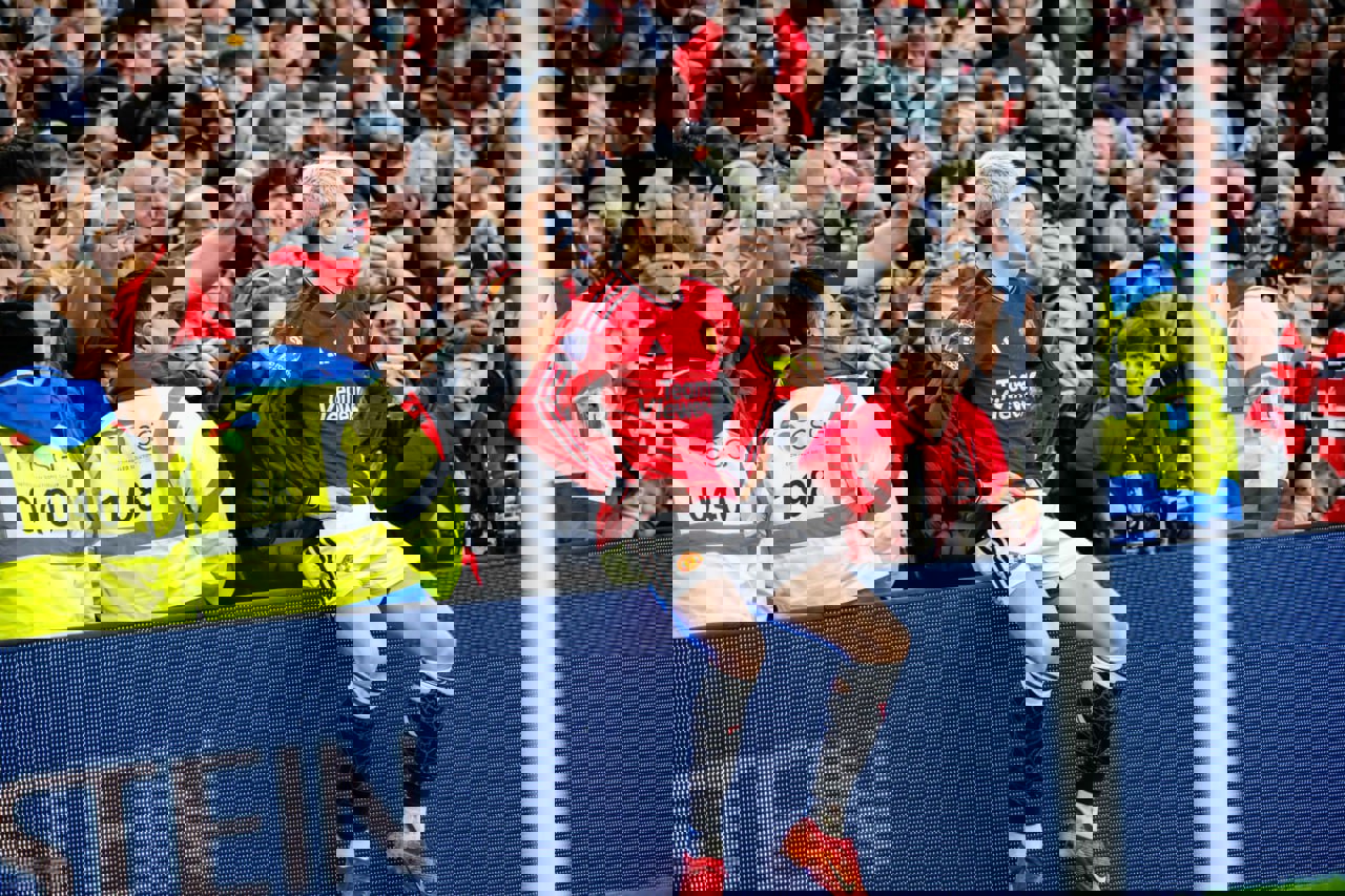 1987028