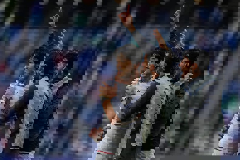 1987037