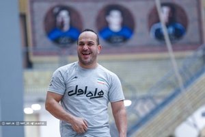 کشتیگیران ما فقط زیر کتف زدن بلد هستند!