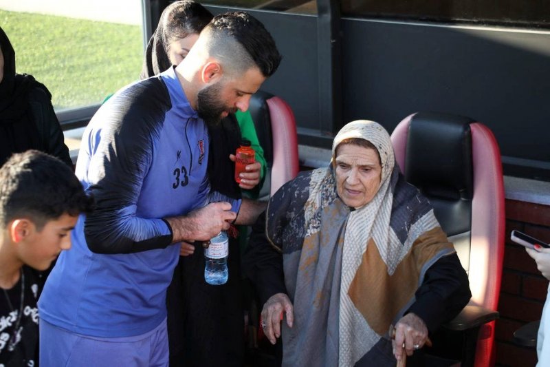 عباس‌زاده و یک مهمان ‌ویژه: میم مثل مادر