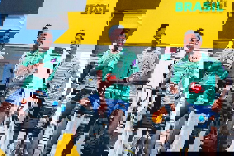 1989031
