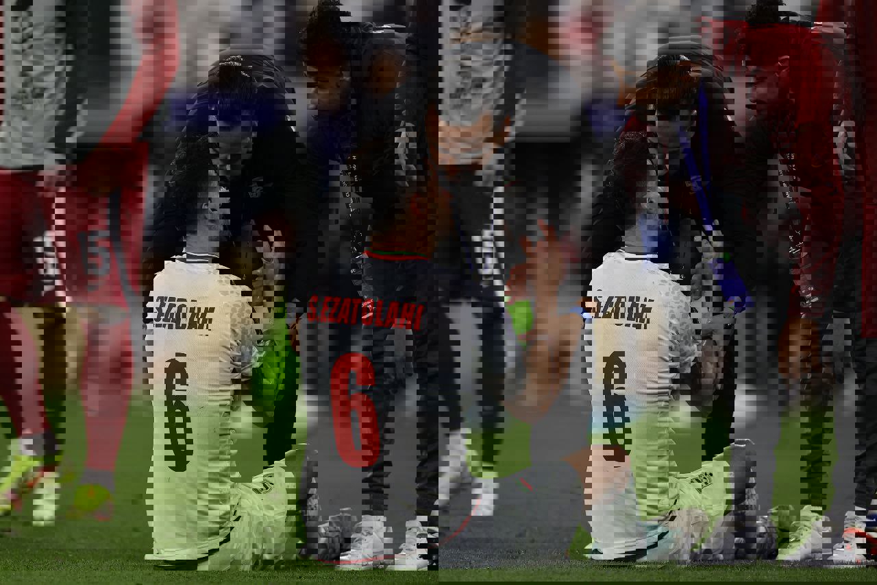 1989063