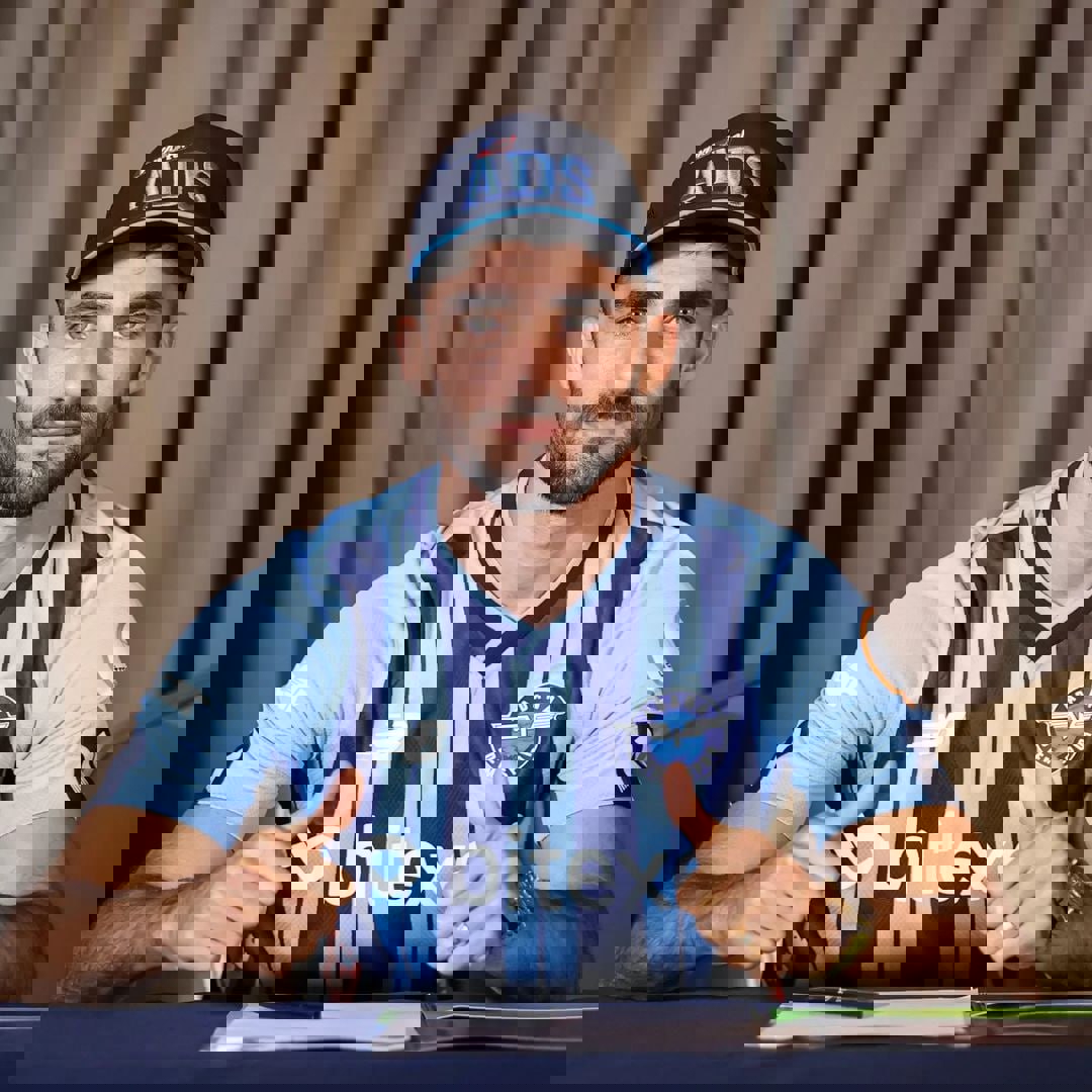 1989276