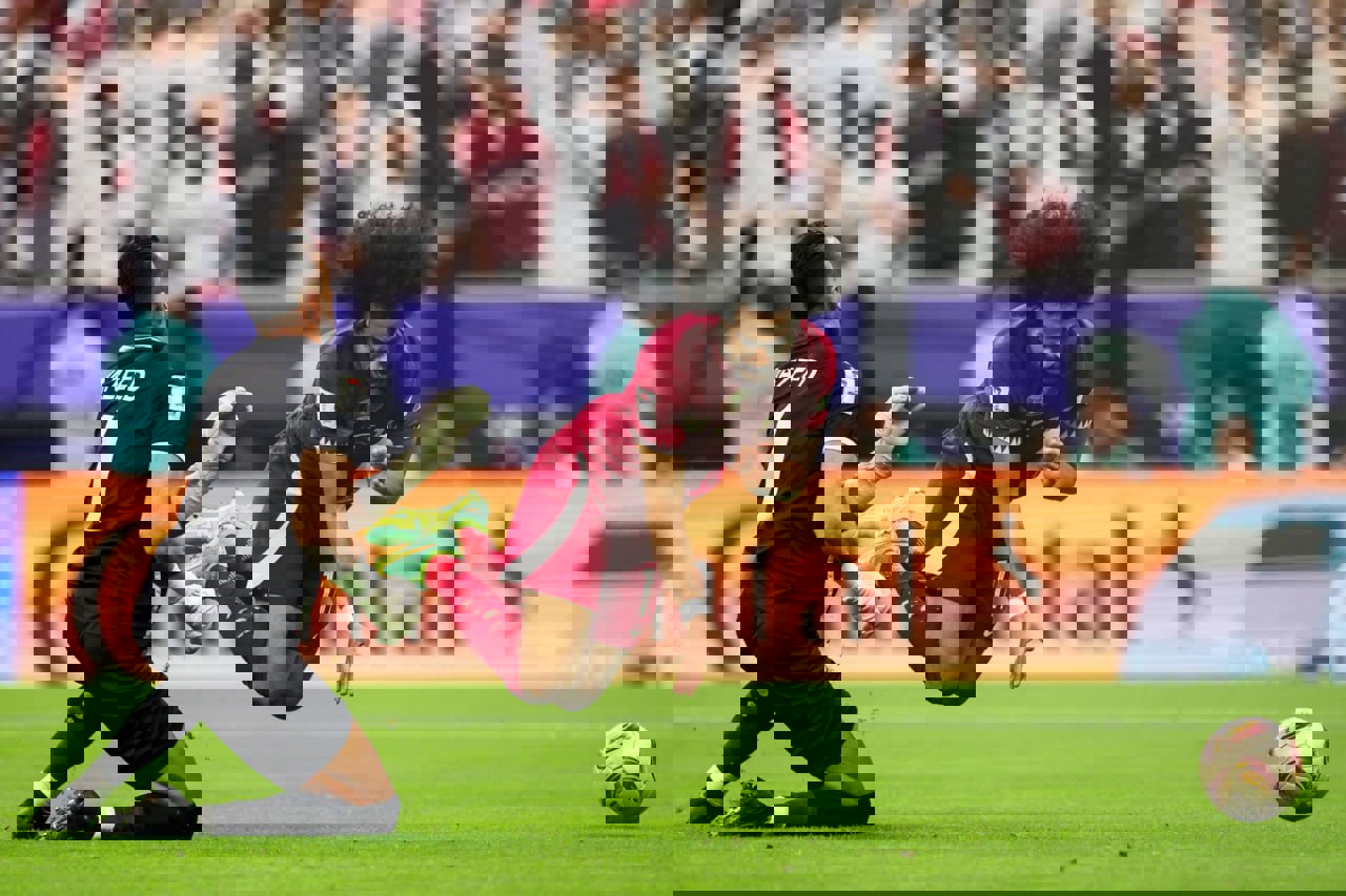 1989354