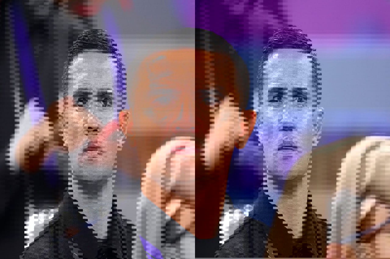 1989284