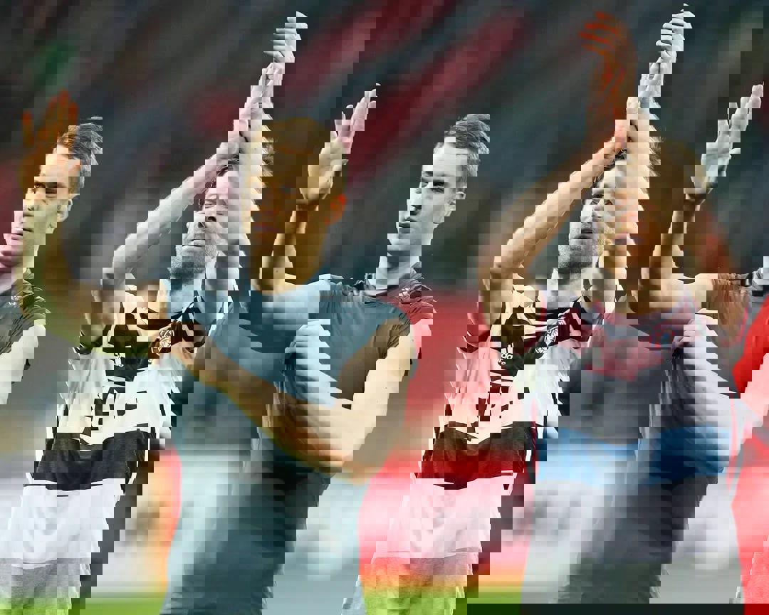 1989263