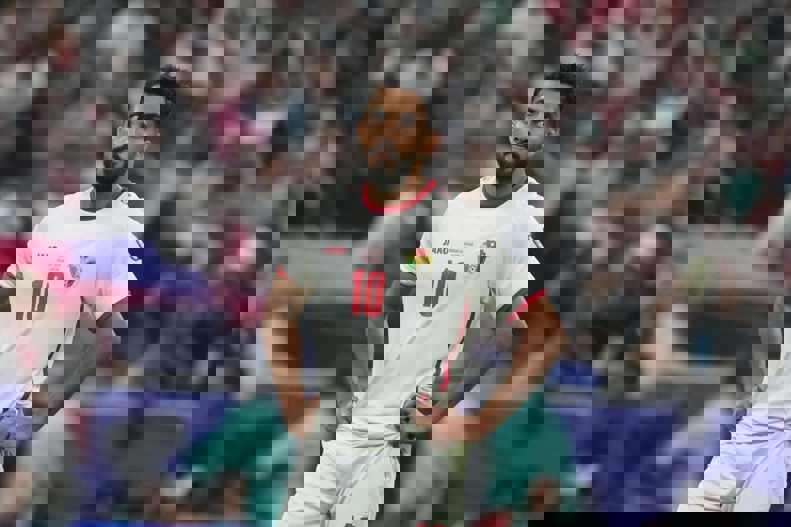 1989927