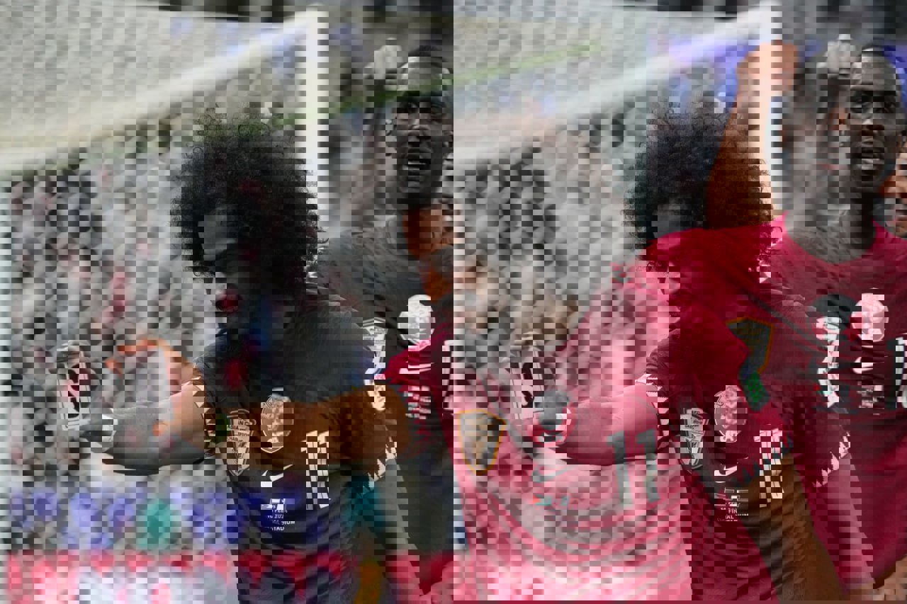 1989545