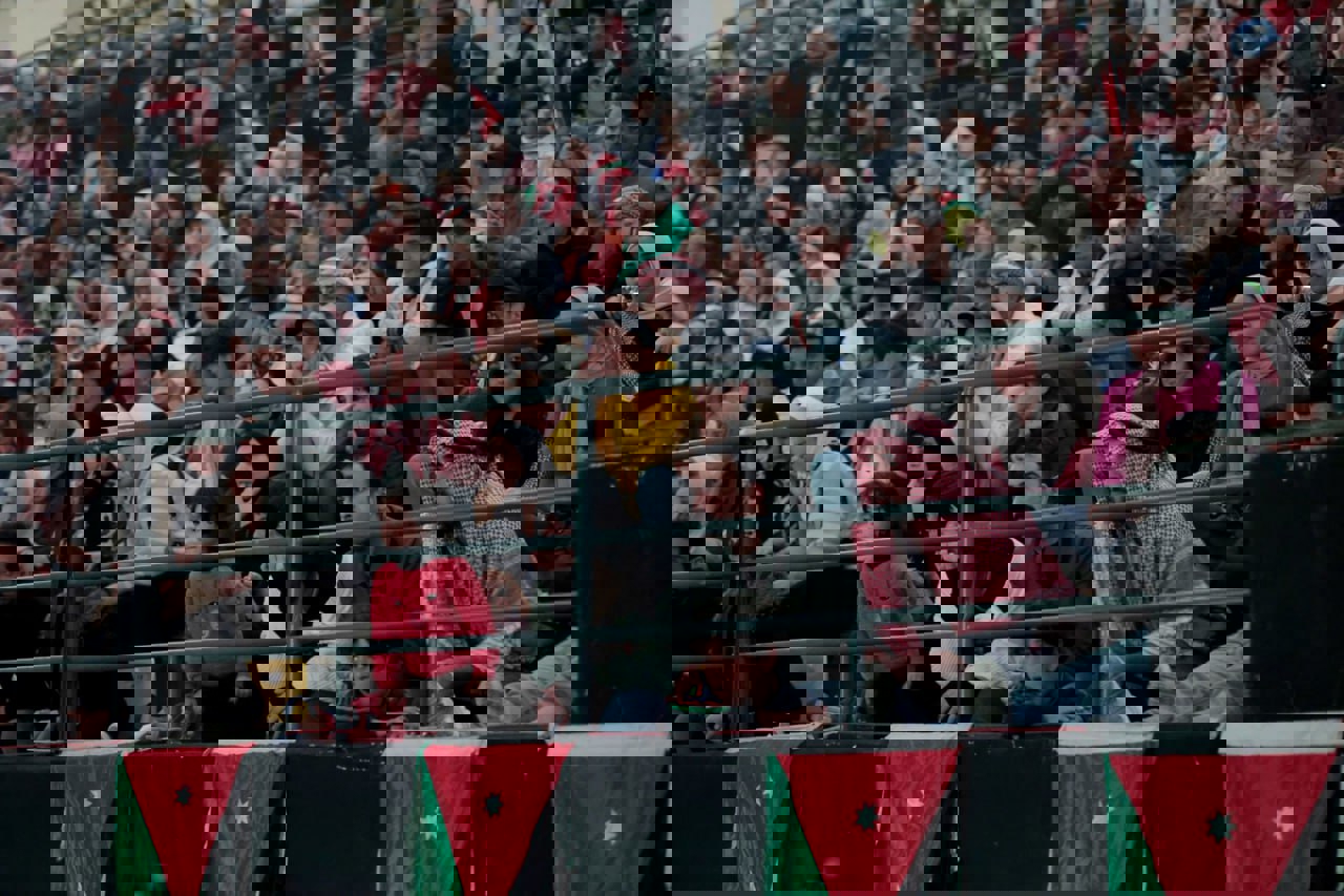 1989566