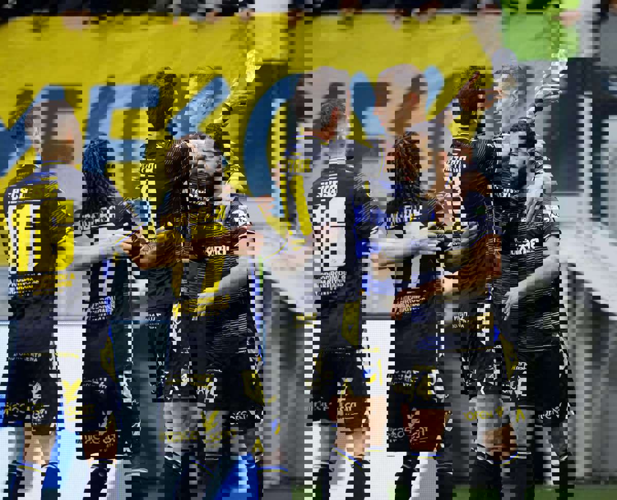 1989956