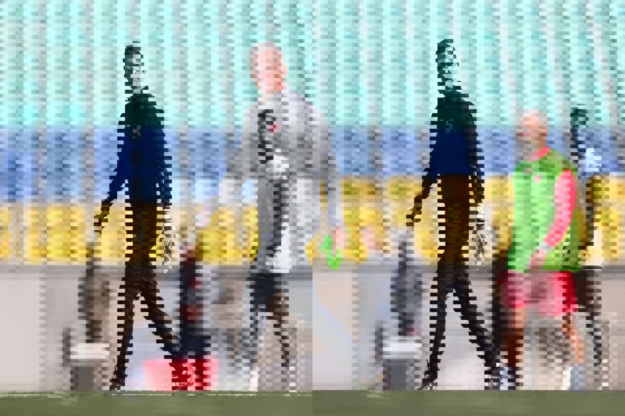 1990137