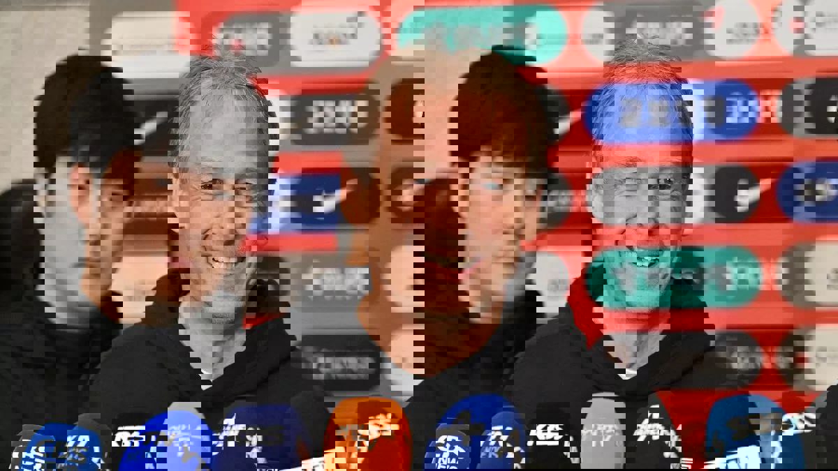 1990244