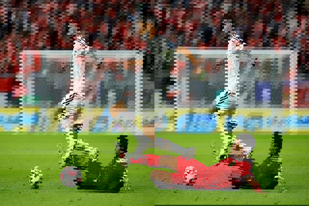 1990299