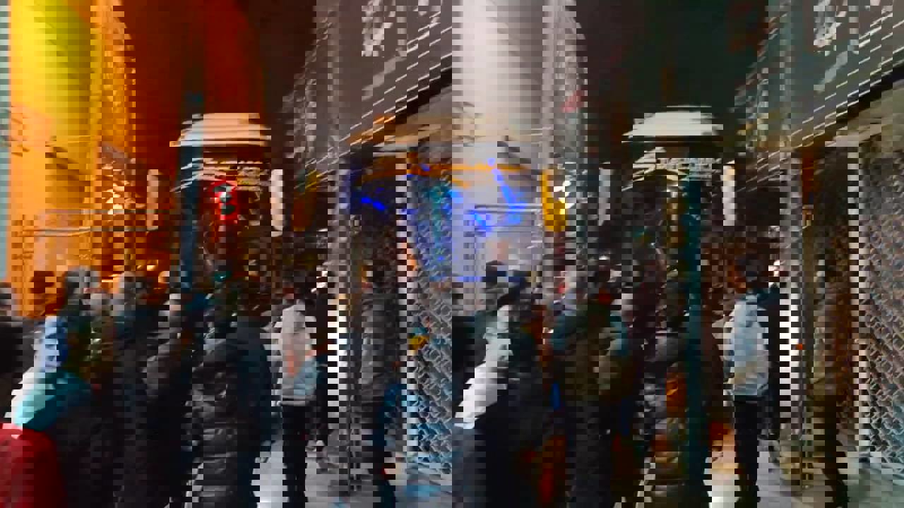 1990596