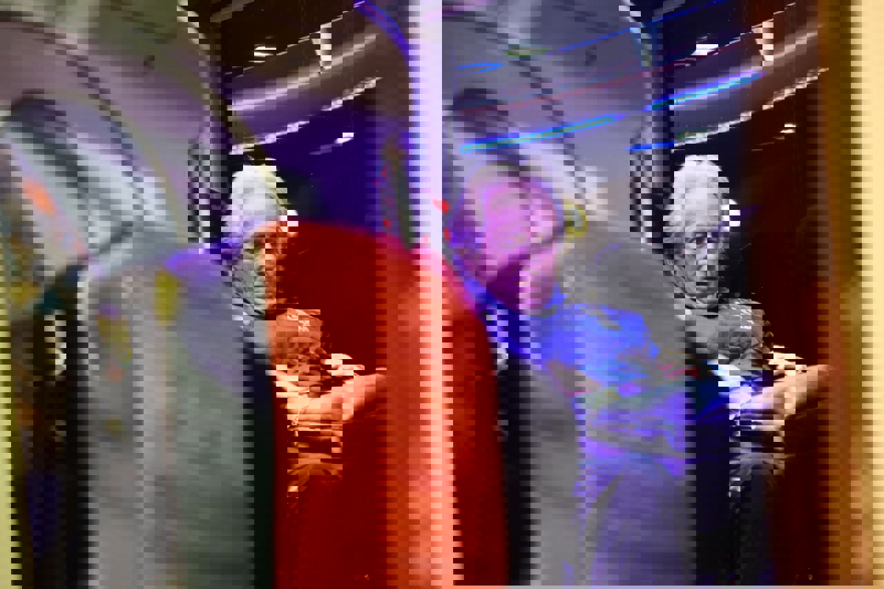 1990575