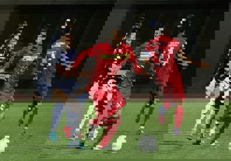 1990607