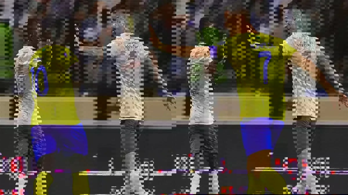 1990870
