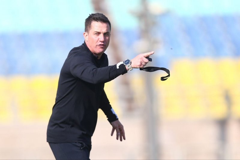 اوسمار  و پرسپوليس چشم انتظار مجوز فدراسیون