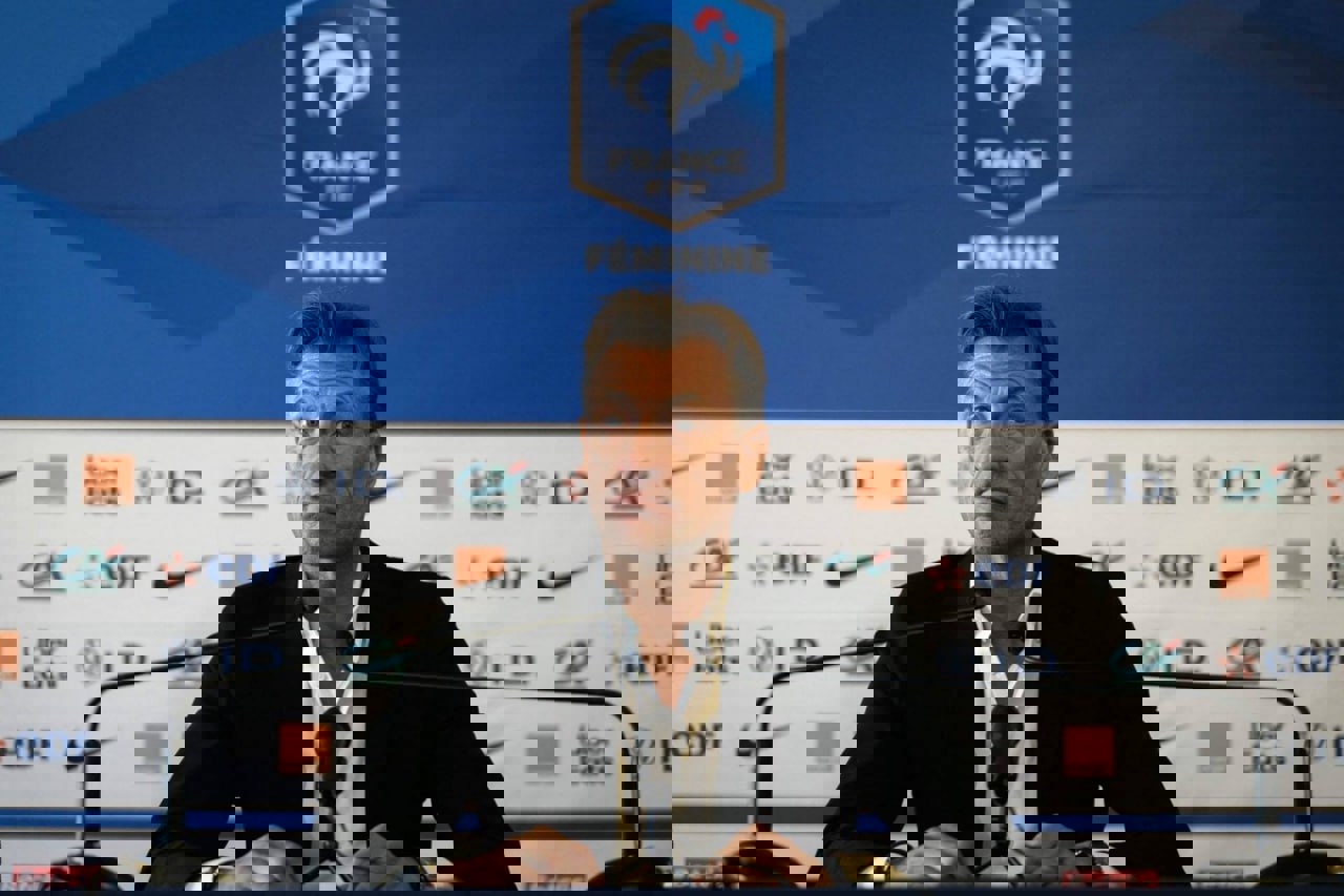 1990985