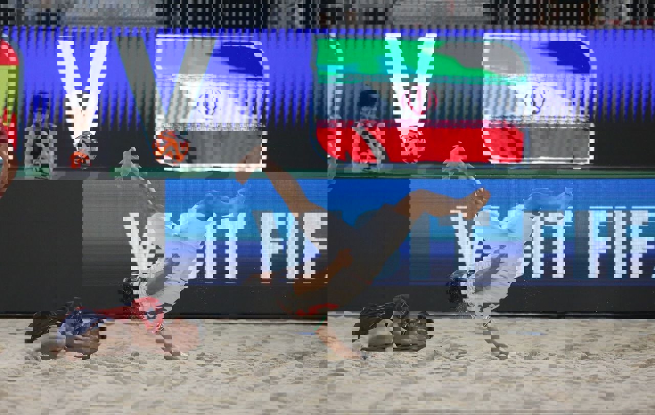 1991423